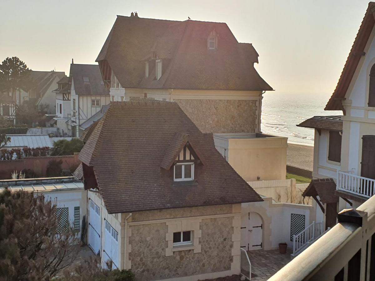 Апартаменты Le Yacht Club1 Блонвиль-сюр-Мер Экстерьер фото